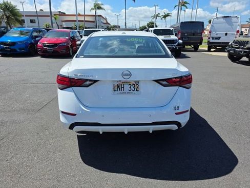 Used 2024 Nissan Sentra SV FWD image 6