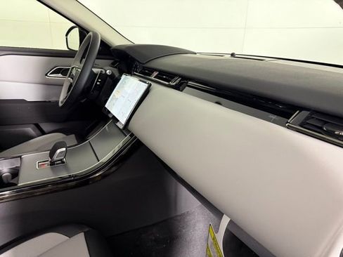 Certified 2025 Land Rover Range Rover Velar S image 32