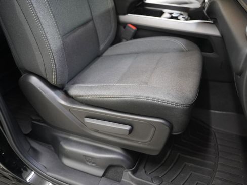 Used 2019 RAM 1500 Big Horn RWD image 32