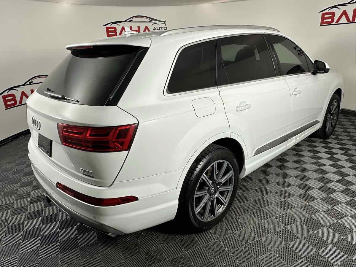 Used 2017 Audi Q7 3.0T Prestige w/ Prestige Package AWD/4WD image 8