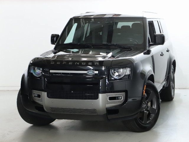 Used 2023 Land Rover Defender 130 X-Dynamic SE AWD/4WD image 3