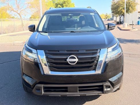 Certified 2025 Nissan Pathfinder SV AWD/4WD image 9