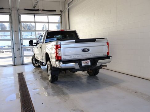 Used 2019 Ford F250 XLT image 35