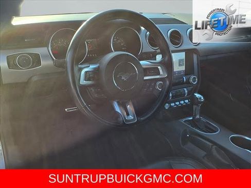 Used 2023 Ford Mustang Premium image 4