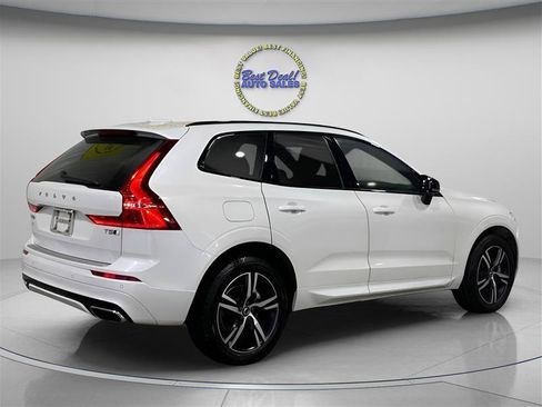 Used 2021 Volvo XC60 T5 R-Design AWD/4WD image 6