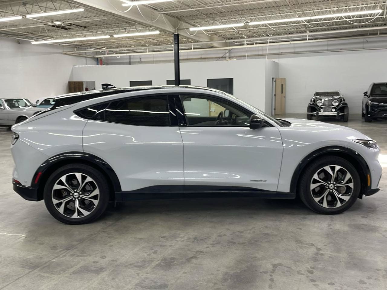 Used 2021 Ford Mustang Mach-E Premium RWD image 6