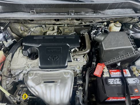 Used 2018 Toyota RAV4 SE w/ Power Extra Value Package image 32