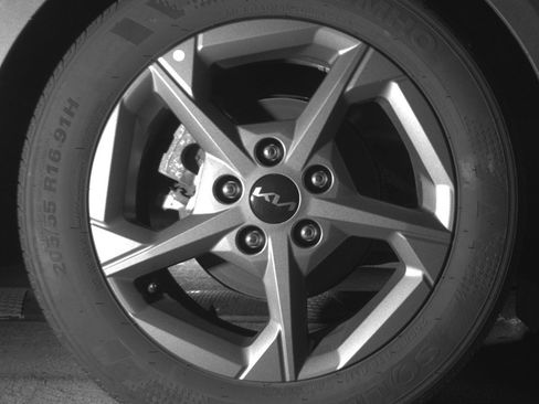 Used 2025 Kia K4 FWD image 15