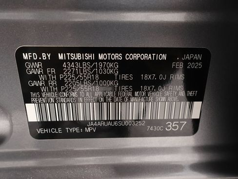 Used 2025 Mitsubishi Outlander Sport LE AWD/4WD image 30