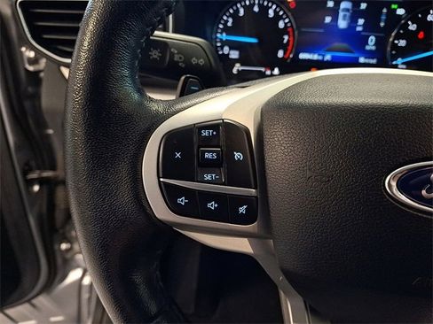 Used 2020 Ford Explorer XLT w/ Equipment Group 202A image 19