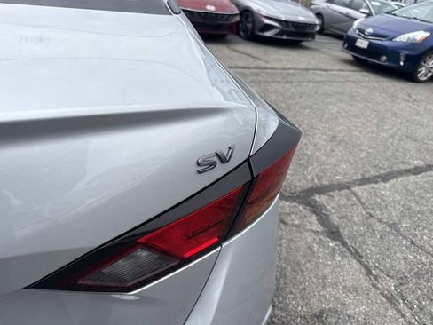 Used 2024 Nissan Altima 2.5 SV image 8