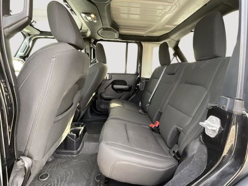 Used 2019 Jeep Wrangler Unlimited Sport S AWD/4WD image 24