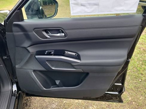 New 2026 Nissan Pathfinder SL FWD image 35