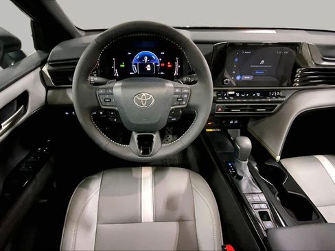 Used 2026 Toyota Camry SE w/ Convenience Package AWD/4WD image 6