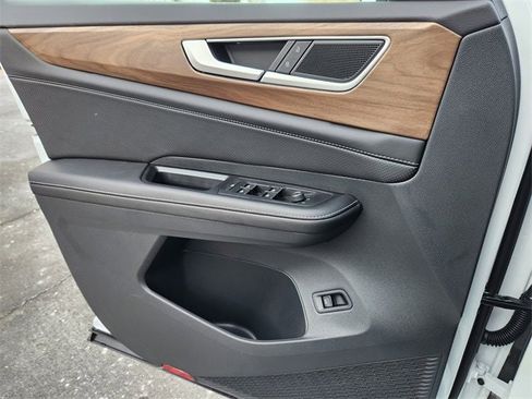 New 2026 Volkswagen Atlas SE image 22