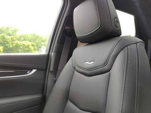 New 2025 Cadillac XT5 Premium Luxury w/ LPO, Floor Liner Package image 33