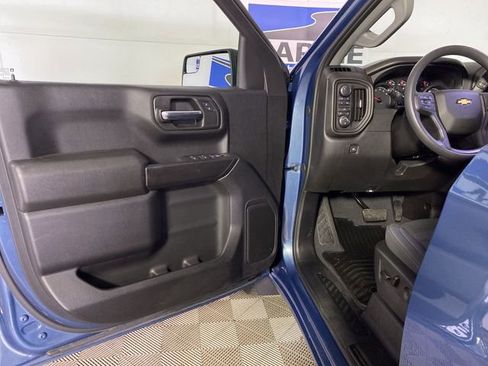 Used 2024 Chevrolet Silverado 1500 Custom image 28