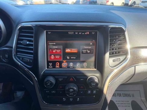 Used 2015 Jeep Grand Cherokee Limited image 28