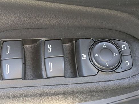 Used 2023 Chevrolet Equinox LT image 14