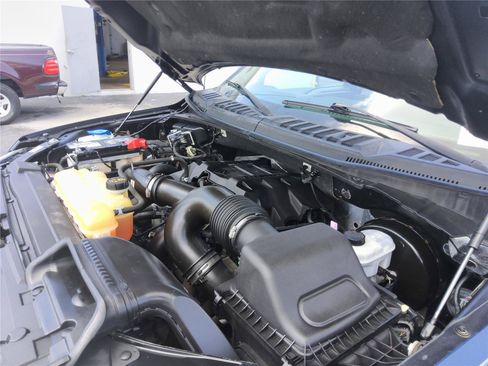 Used 2018 Ford F150 XLT w/ Equipment Group 302A Luxury RWD image 15