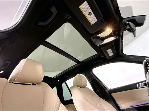 Used 2021 BMW X5 sDrive40i w/ Premium Package 2 image 22