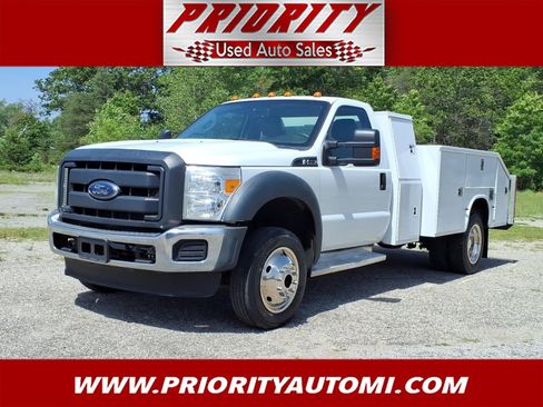 Used 2015 Ford F550 4x4 Regular Cab Super Duty image 1