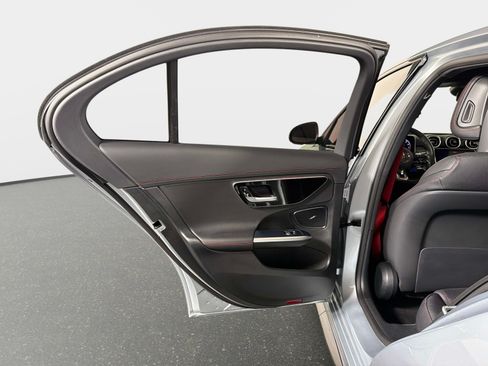 Used 2025 Mercedes-Benz C 43 AMG 4MATIC Sedan image 30