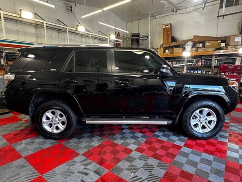 Used 2016 Toyota 4Runner SR5 Premium AWD/4WD image 8