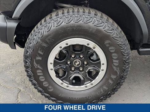 Certified 2023 Ford Bronco Badlands AWD/4WD image 9