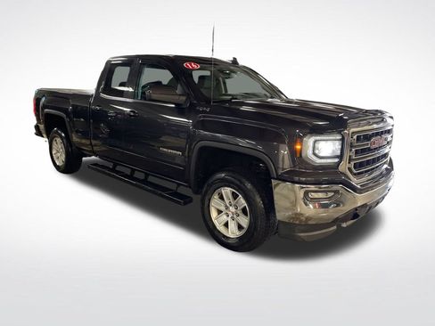 Used 2016 GMC Sierra 1500 SLE w/ SLE Value Package AWD/4WD image 8
