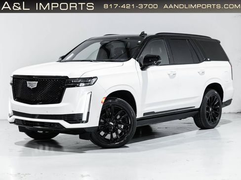 Used 2022 Cadillac Escalade Sport Platinum w/ Heavy-Duty Trailer Package AWD/4WD image 5
