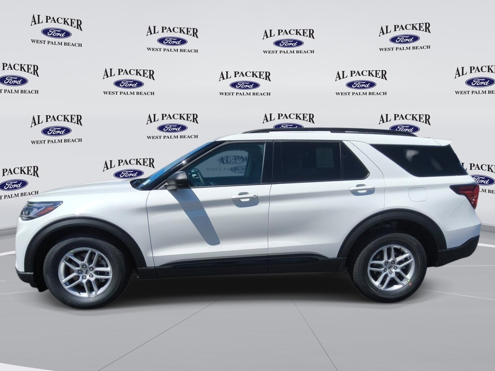 New 2026 Ford Explorer Active w/ Active Comfort Package RWD image 2
