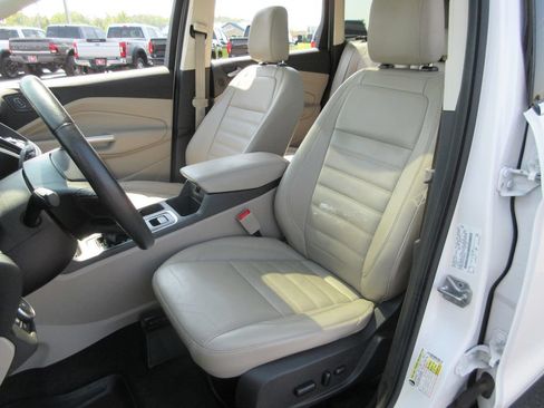 Used 2018 Ford Escape Titanium FWD image 21