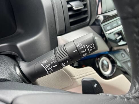 Used 2025 Honda Odyssey Touring image 51