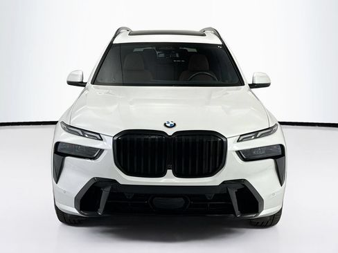 Used 2025 BMW X7 xDrive40i w/ M Sport Package AWD/4WD image 2
