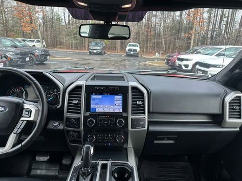 Used 2019 Ford F150 Lariat image 27