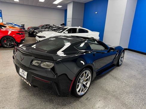 Used 2019 Chevrolet Corvette Z06 RWD image 10