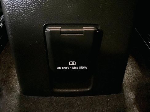 Used 2022 Chevrolet Trax LT w/ LT Convenience Package image 28