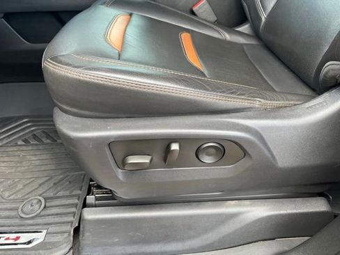 Used 2022 GMC Sierra 1500 AT4 w/ AT4 Preferred Package AWD/4WD image 18