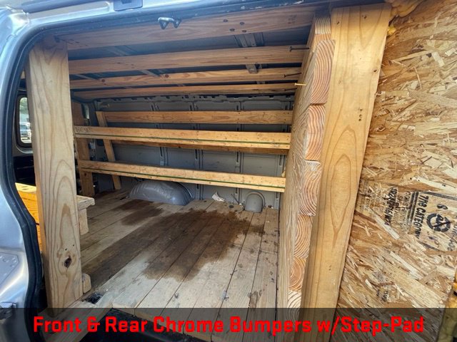 Used 2025 Chevrolet Express 3500 w/ Hotel Shuttle Package RWD image 9