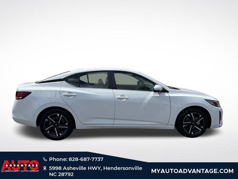 Used 2025 Nissan Sentra SV FWD image 2
