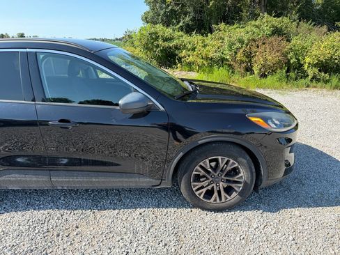 Used 2022 Ford Escape SEL FWD image 18