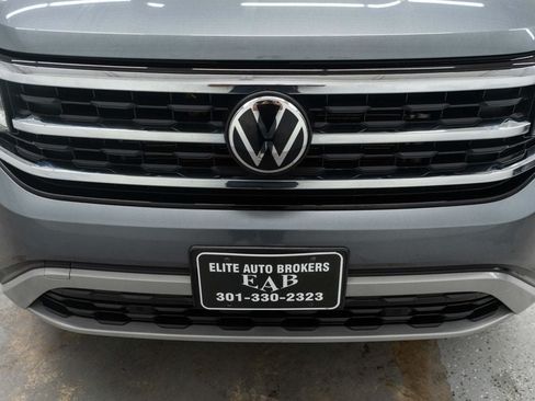 Used 2023 Volkswagen Atlas Cross Sport SE w/ Black Wheel Package AWD/4WD image 40