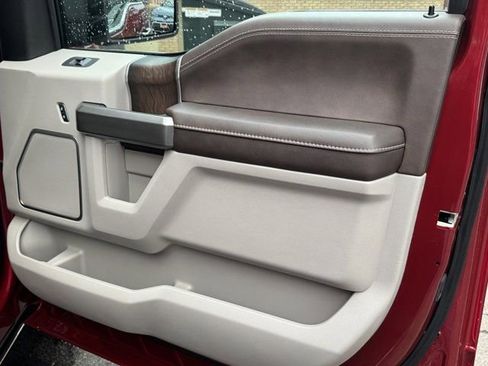 Used 2019 Ford F150 Limited image 11