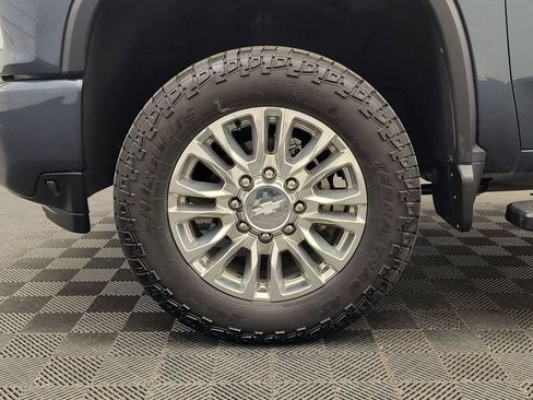 Used 2020 Chevrolet Silverado 2500 High Country AWD/4WD image 11
