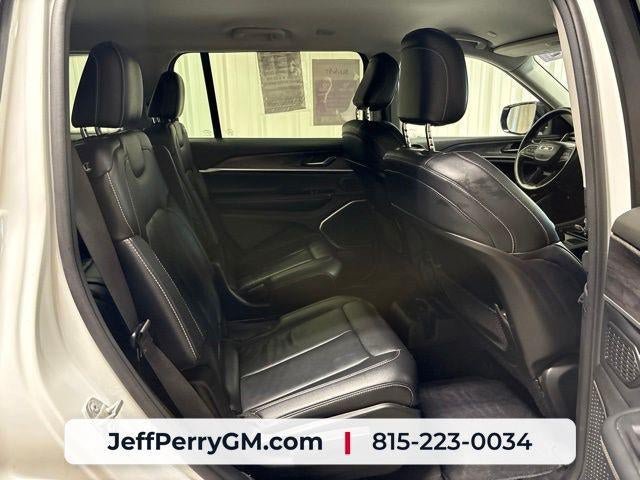 Used 2022 Jeep Grand Cherokee L Limited AWD/4WD image 24
