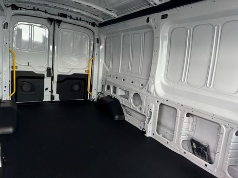 New 2026 Ford Transit 250 148 Medium Roof image 14