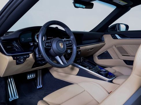 Used 2024 Porsche 911 Targa 4S image 4