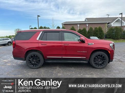 Used 2023 GMC Yukon SLT w/ SLT Luxury Package AWD/4WD image 1