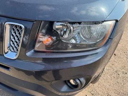 Used 2014 Jeep Compass Latitude AWD/4WD image 10